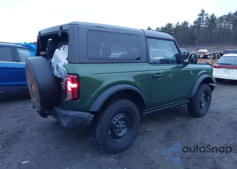 2023 Ford Bronco Black Diamond z USA, uszkodzony, nr VIN 1FMDE5AP2PLB70912